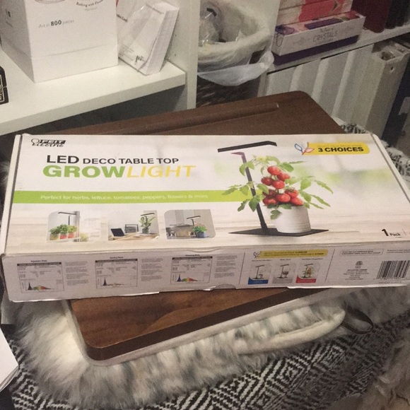 Feit Electric LED Indoor Table Top Plant Grow Light, new in box, $55 - Picture 7 of 7